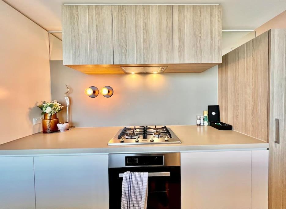 Highrise Best Location 2Baths Melbourne Eksteriør billede